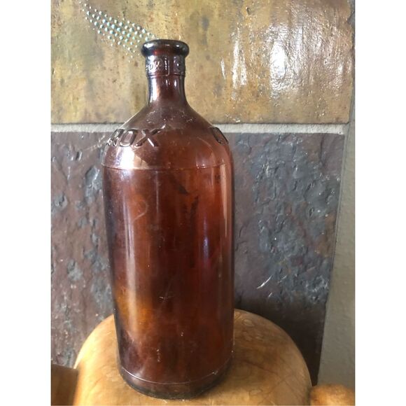 Vintage 1930s–1940s Amber Glass Clorox Pint Bottle with Embossed Diamond Logo - Picture 11 of 12
